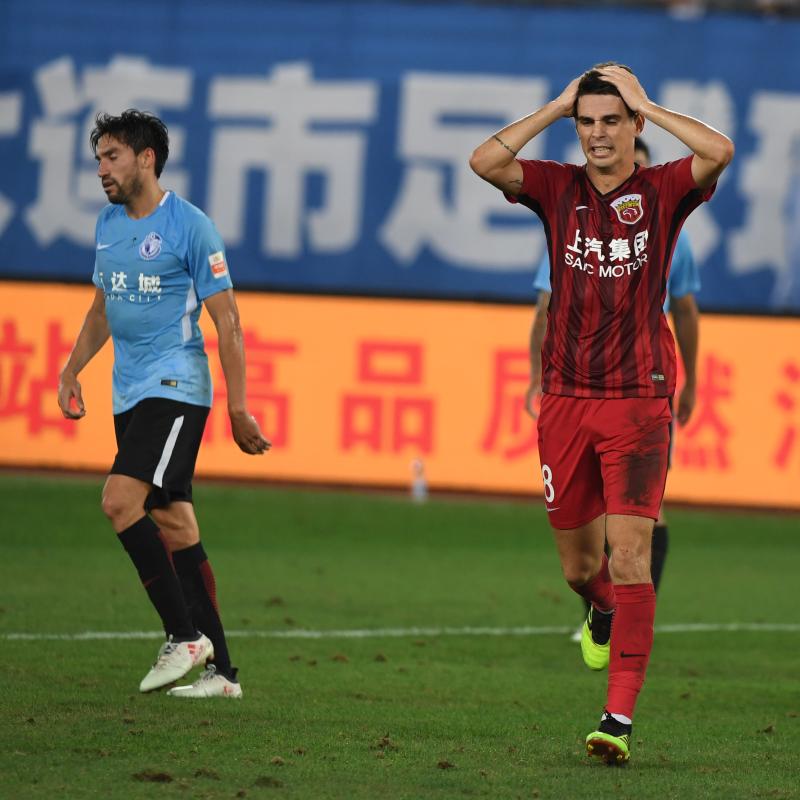 沙尔克赢球功臣浮出水面,球队前景一片光明的简单介绍 沙尔克赢球功臣浮出水面,球队前景一片光明的简单介绍