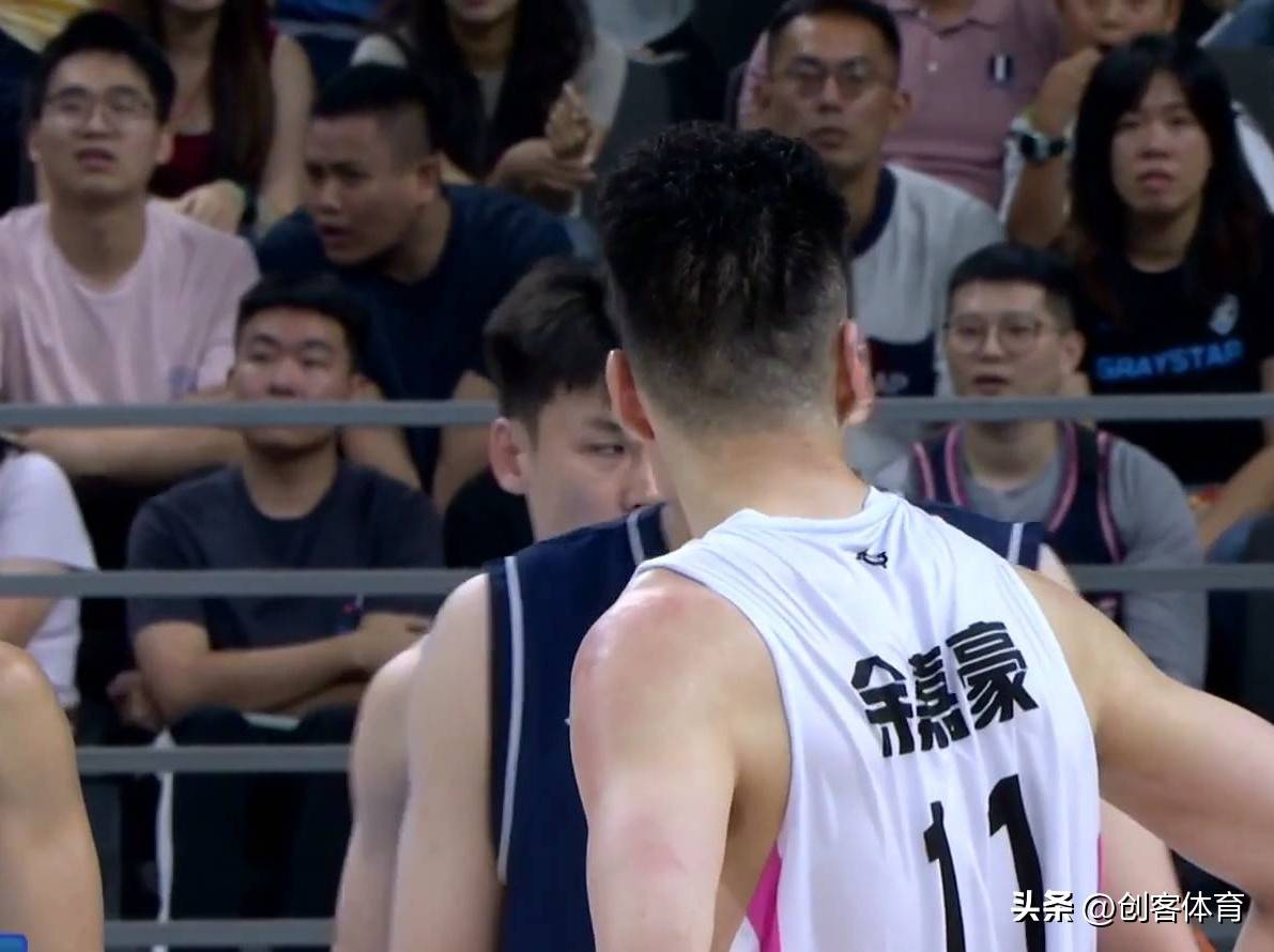 PG游戏APP-包含广东队挑战浙江男篮，东部头名之争的词条