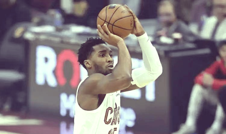 PG游戏下载-包含火箭力克灰熊，米切尔关键制胜的词条