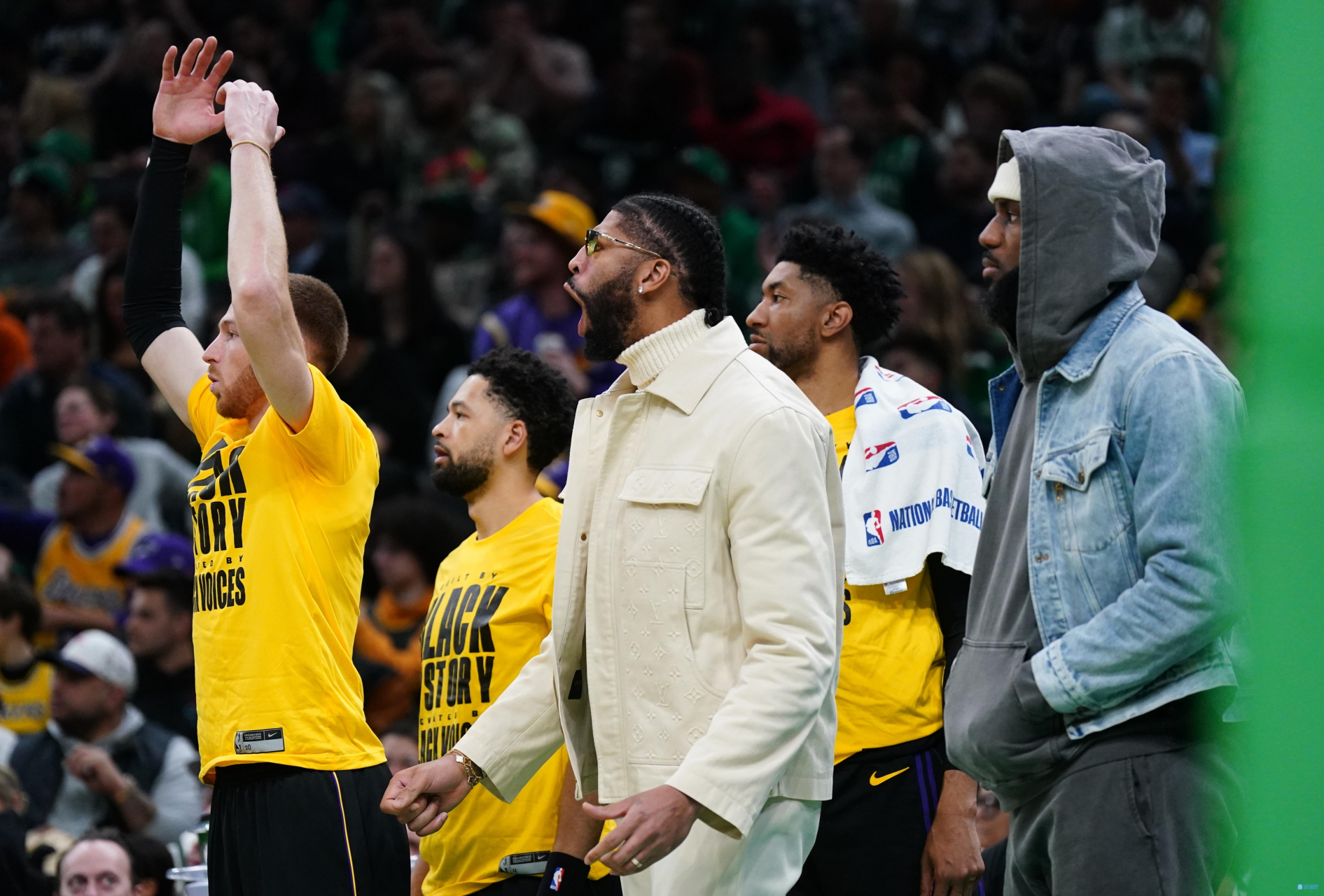 关于凯尔特人横扫日本男篮，浓眉一己之力扛起全队的信息