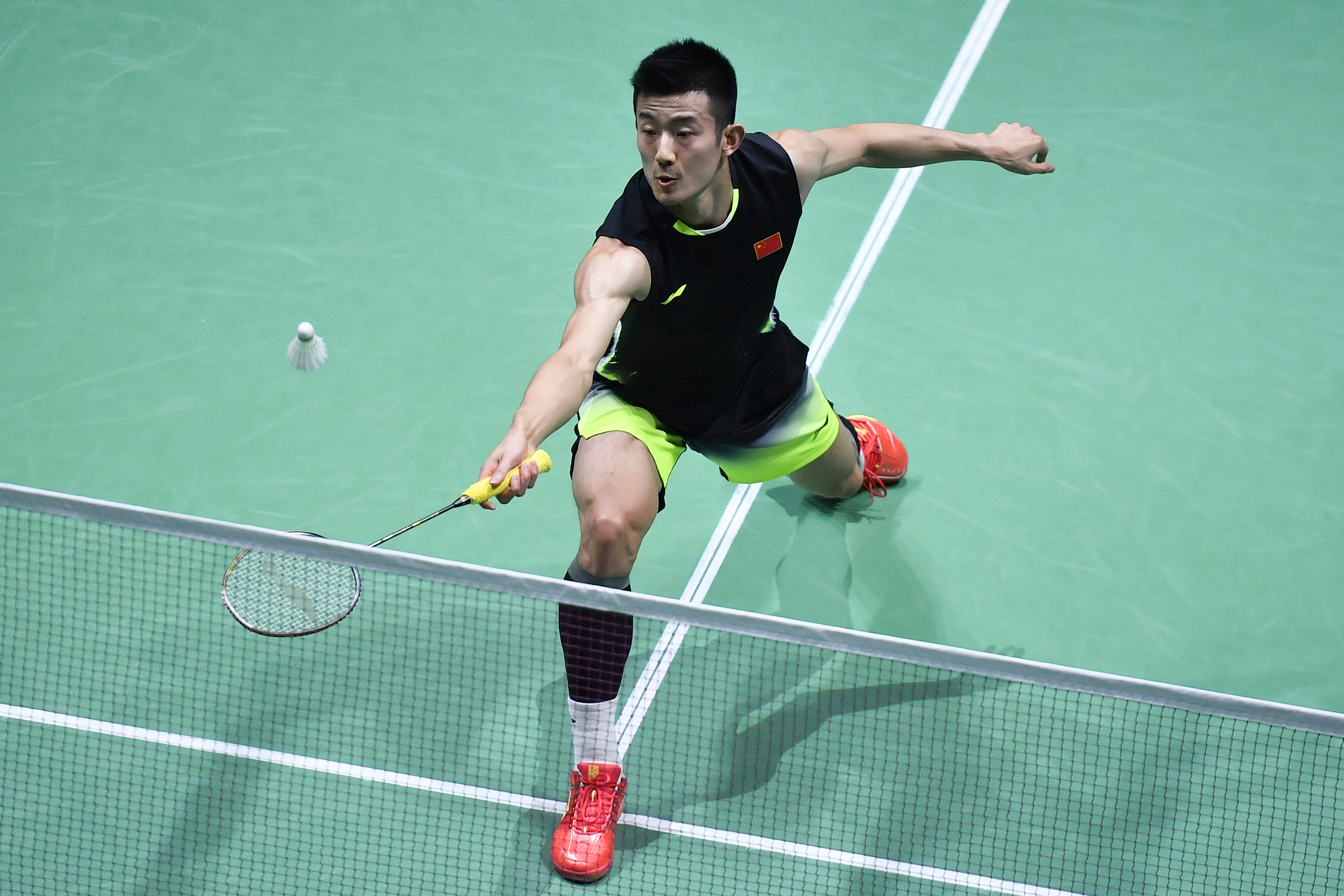 日本羽毛球队完胜韩国羽毛球队，谌龙高光表现的简单介绍