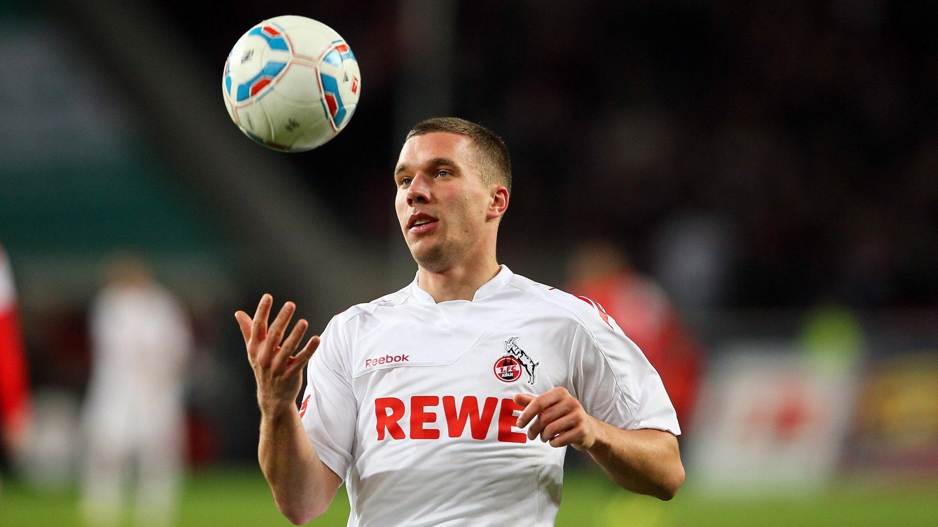 欧冠决赛之夜，拉亚成为全场焦点